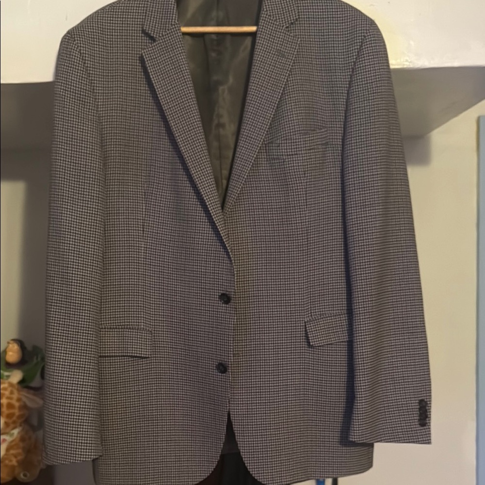 Kenneth Cole Black and White Sport Coat with Classic Notched Lapels